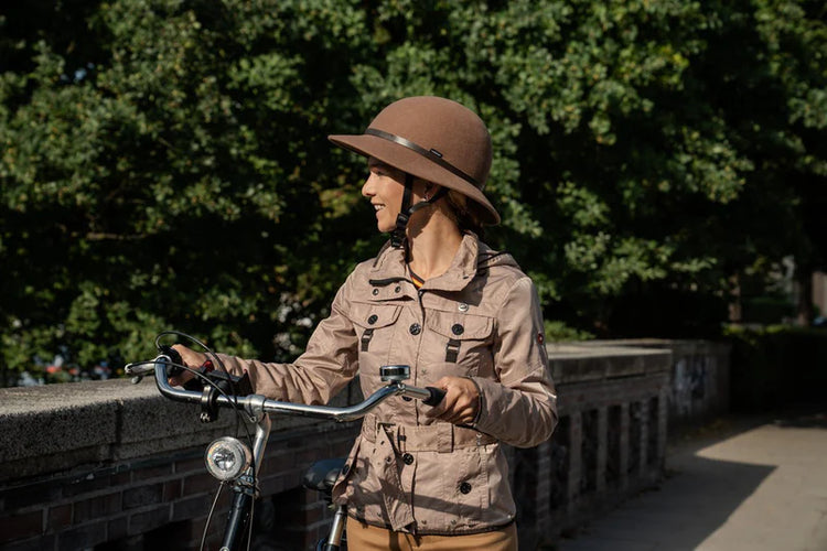 fahrradhelm dänemark yakkay Yakkay Smart Two Black cykelhjelm og Fedora Classic Brown Cover